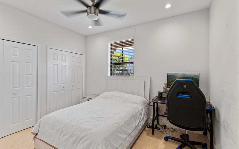 875 NW 97th Ct Miami, FL 33172