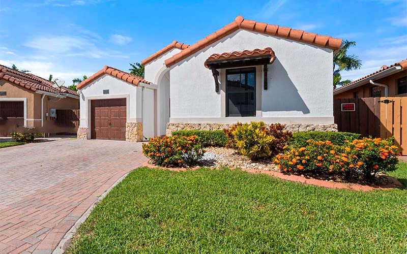 875 NW 97th Ct Miami, FL 33172