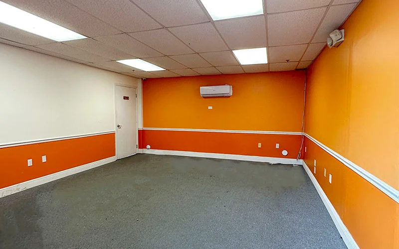 2365 NW 70th Ave # 17 Miami, FL 33122