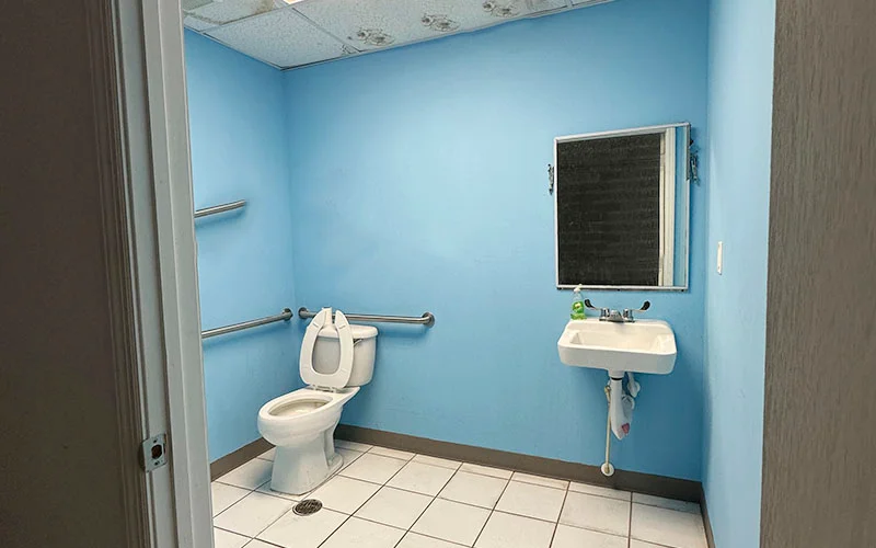 2365 NW 70th Ave # 17 Miami, FL 33122