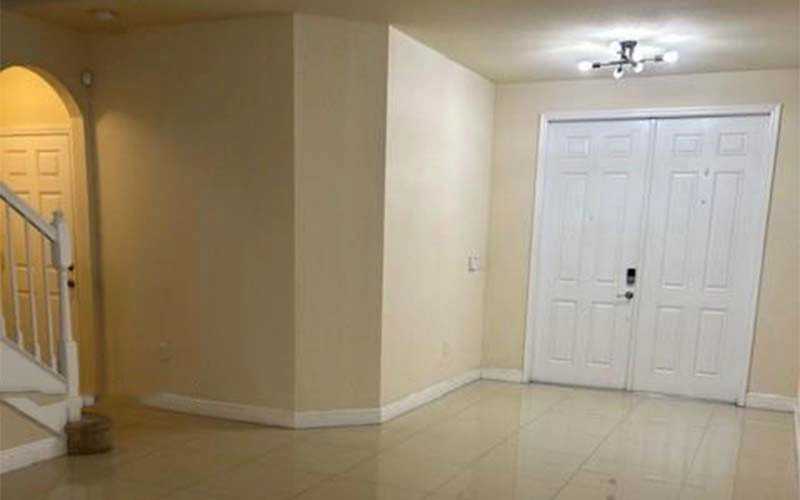 8660 NW 101st Pl Doral, FL 33178