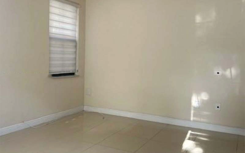 8660 NW 101st Pl Doral, FL 33178