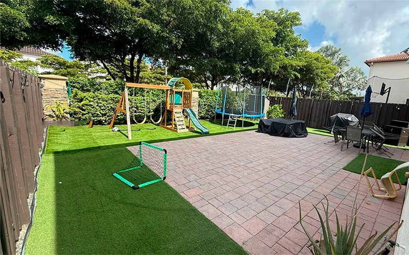 8660 NW 101st Pl Doral, FL 33178