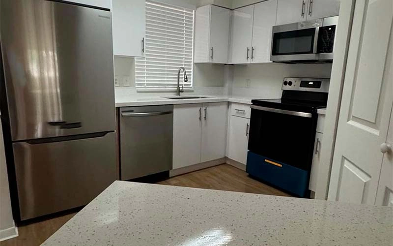 6065 NW 186th St Hialeah, FL 33015