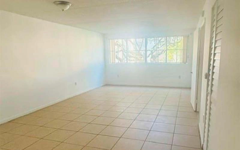 6065 NW 186th St Hialeah, FL 33015