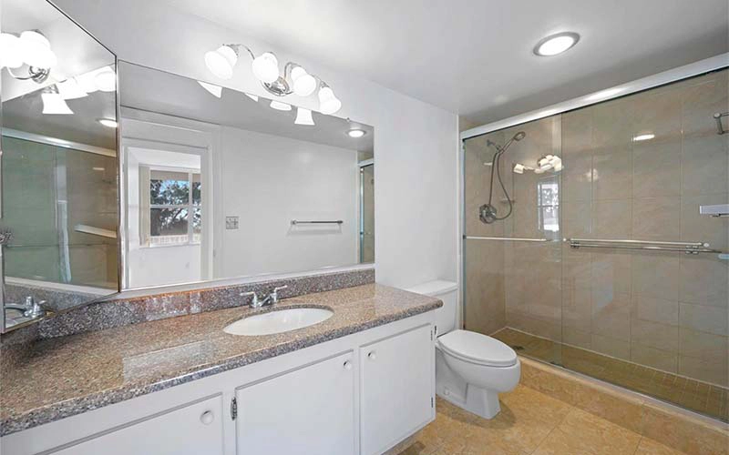 1300 NE Miami Gardens Dr, Miami, FL 33179