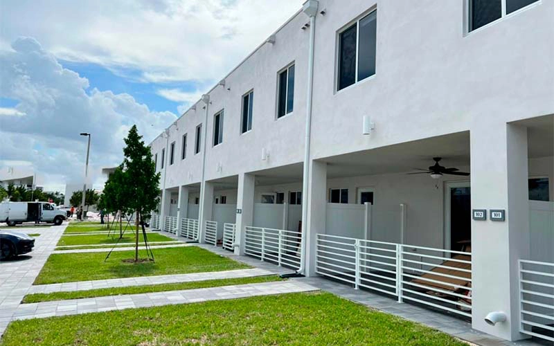 10270 NW 66 St Doral, FL 33178