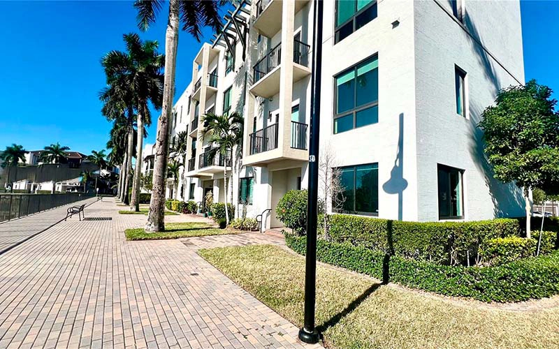 4670 84th Ave, Doral 33166