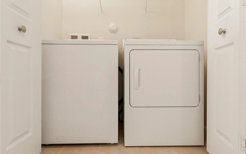 9045 33rd Ave, Hialeah 33018