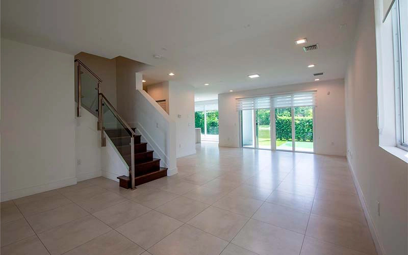 6839 NW 103rd Ave, Doral, FL  33178