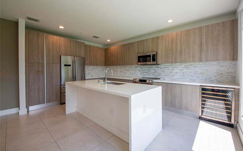 6839 NW 103rd Ave, Doral, FL  33178