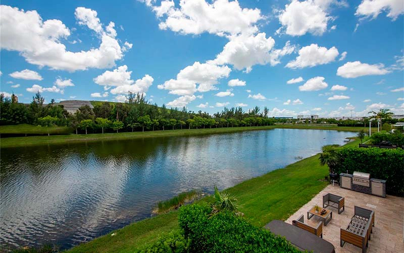 6839 NW 103rd Ave, Doral, FL  33178