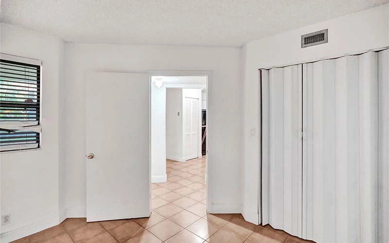 15555 Miami Lakeway N, Miami Lakes 33014