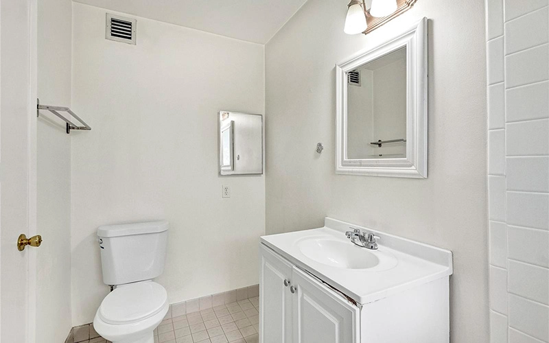 15555 Miami Lakeway N, Miami Lakes 33014