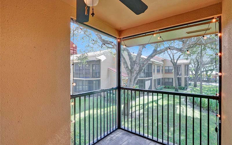 15555 Miami Lakeway N, Miami Lakes 33014