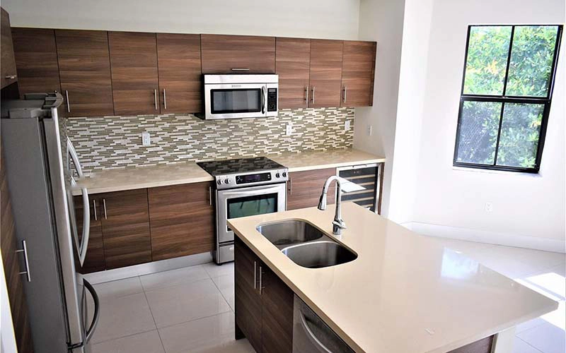 6930 106th Ave, Doral 33178