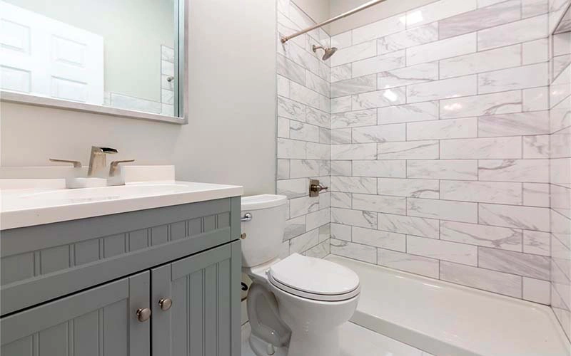 6990 NW 179th St Hialeah, FL 33015