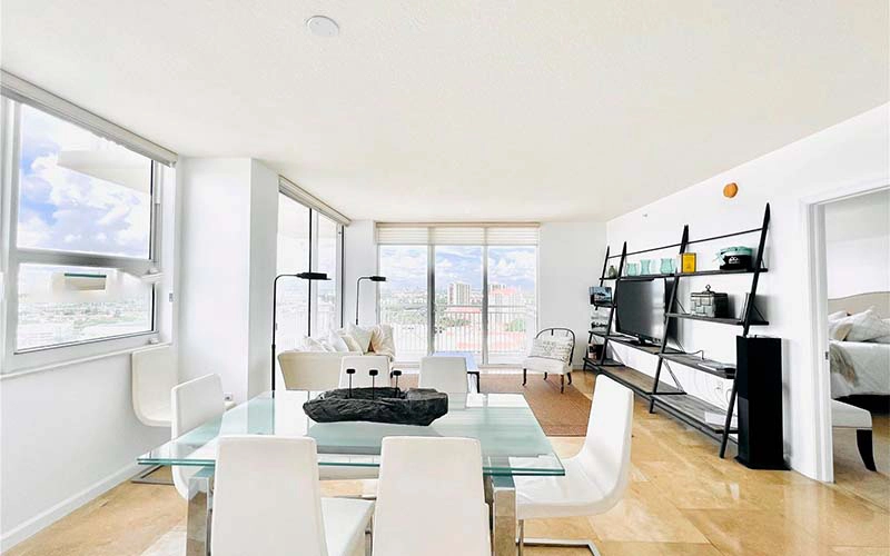 100 Bayview Dr, Sunny Isles Beach, FL 33160