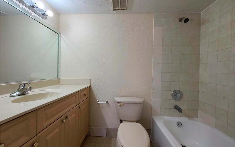 2710 W 60th Pl Hialeah, FL 33016