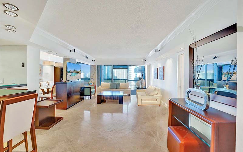 19667 Turnberry Way, Aventura, FL 33180