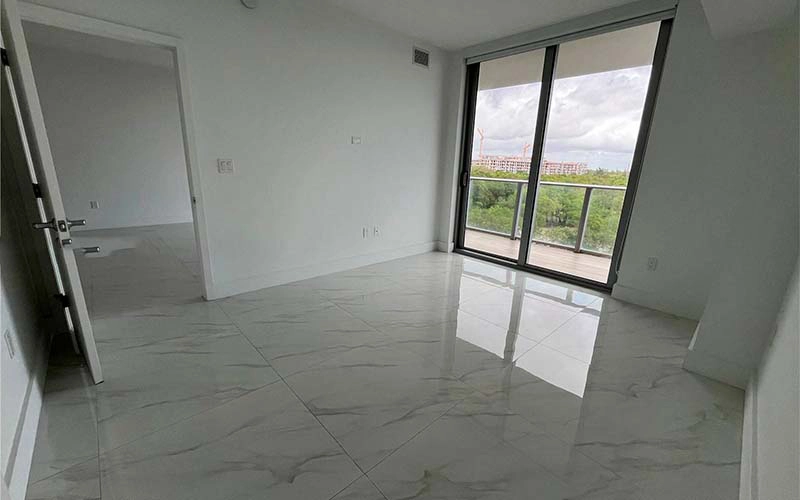 16385 Biscayne Blvd, North Miami Beach 33160