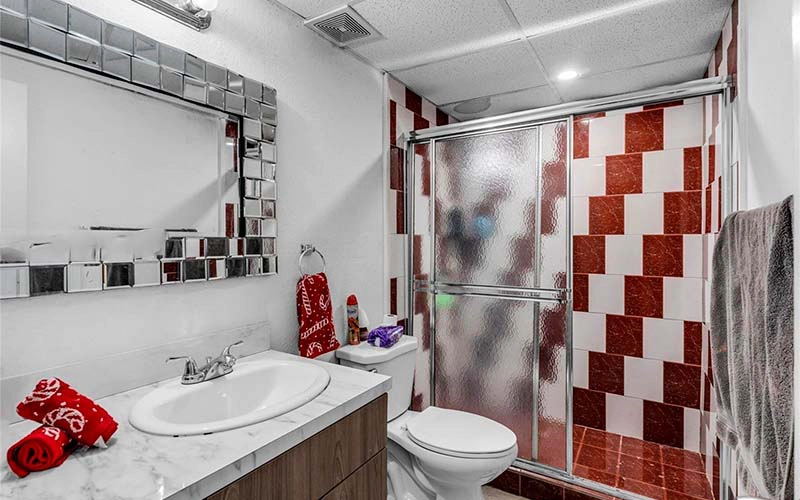 10000 NW 80TH CT, Hialeah, FL 33016