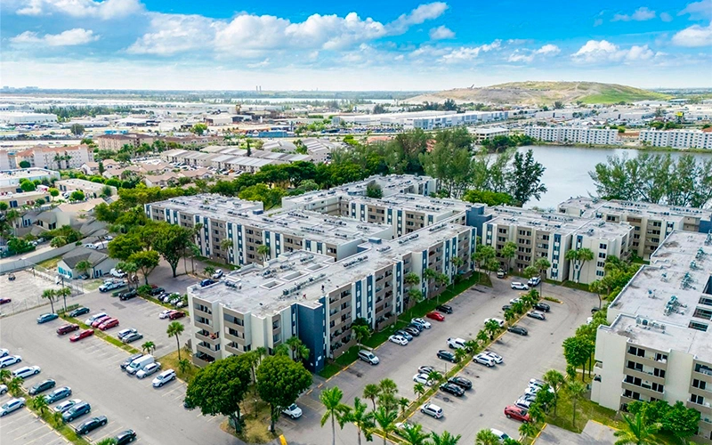 10000 NW 80TH CT, Hialeah, FL 33016