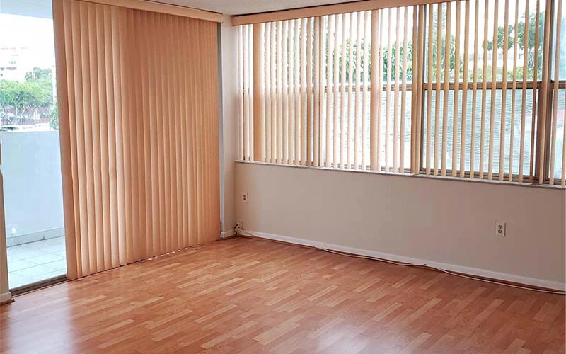 1200 NE Miami Gardens Dr, Miami, FL 33179