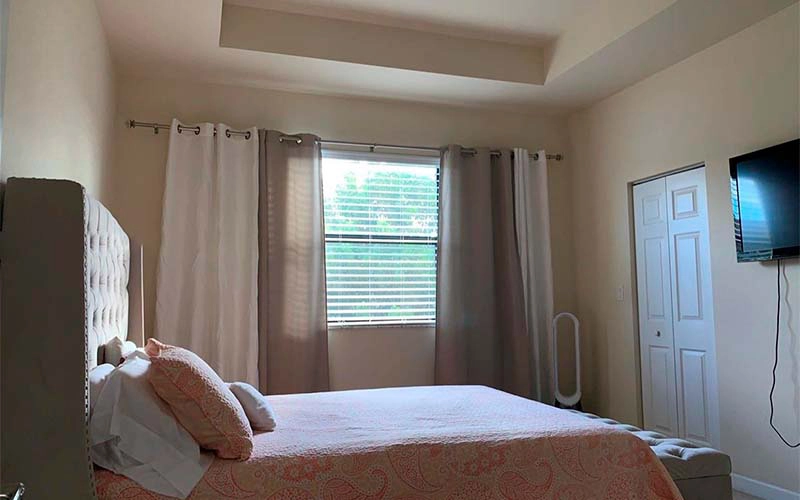 3392 W 90th Ter, Hialeah, FL 33018