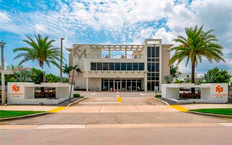 10222 NW 64th Way, Doral, FL 33178