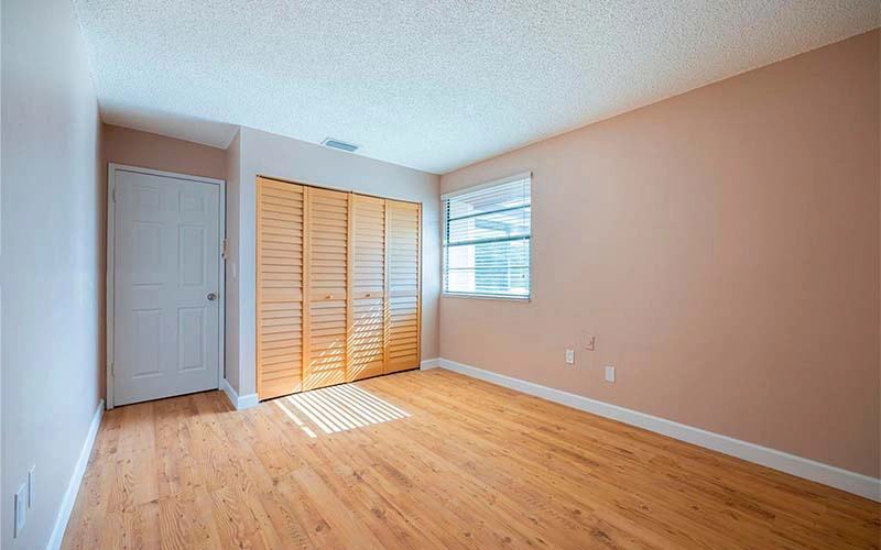 914 NW 106th Ave Cir, Miami, FL 33172