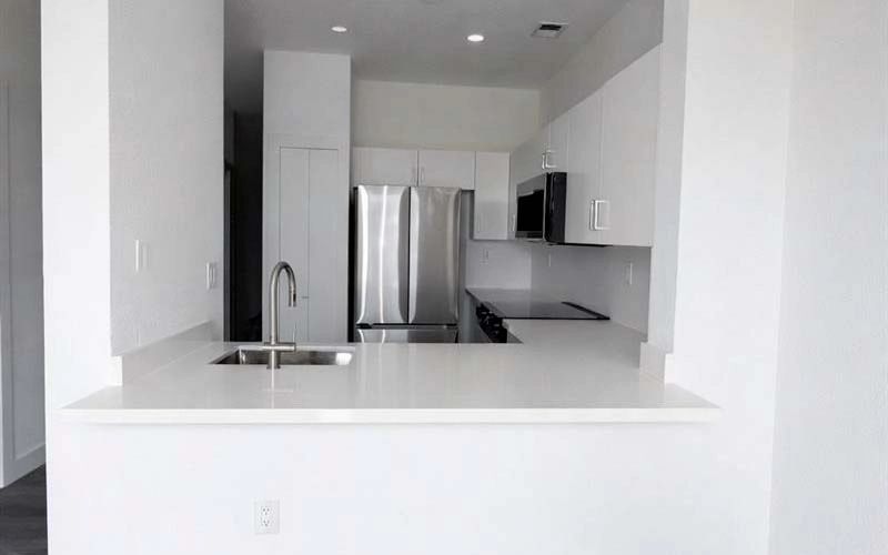 17820 NW 73rd Ave, Hialeah, FL 33015