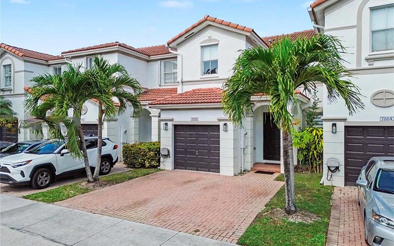 7876 NW 109th Path, Doral, FL 33178