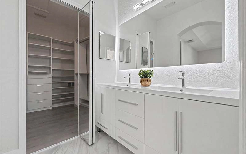 7876 NW 109th Path, Doral, FL 33178