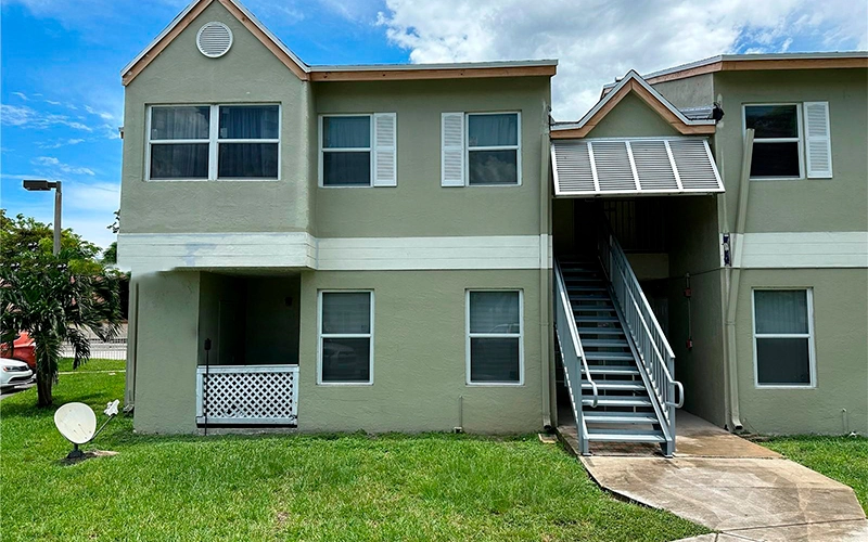 17325 NW 67th Ct, Hialeah, FL 33015