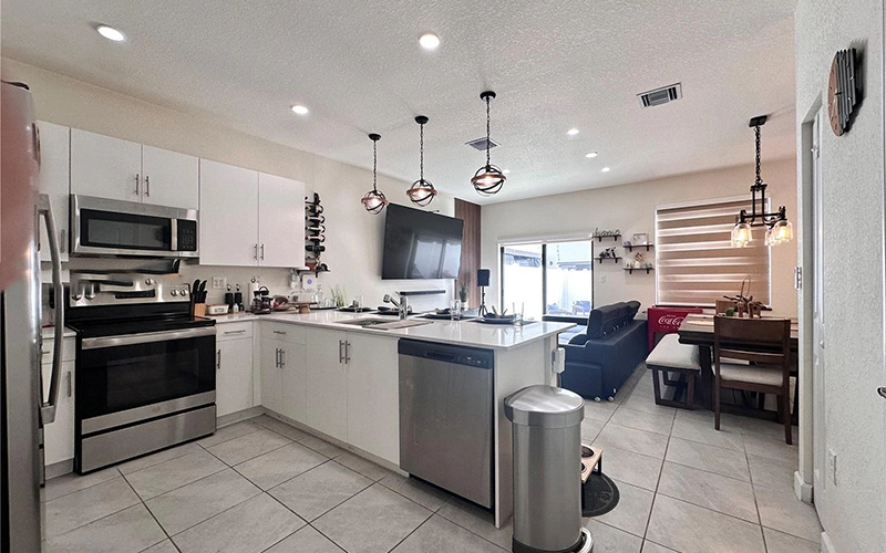 11405 w 33 Rd Lane Hialeah Gardens, FL 33018
