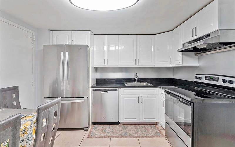 250 174th St, Sunny Isles Beach, FL 33160