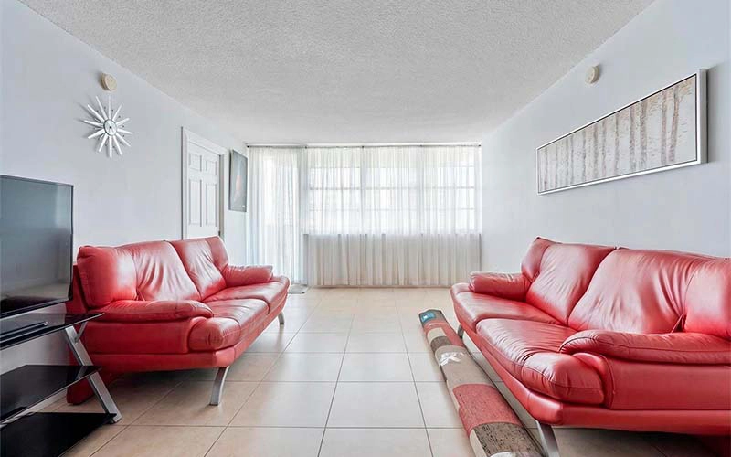 250 174th St, Sunny Isles Beach, FL 33160