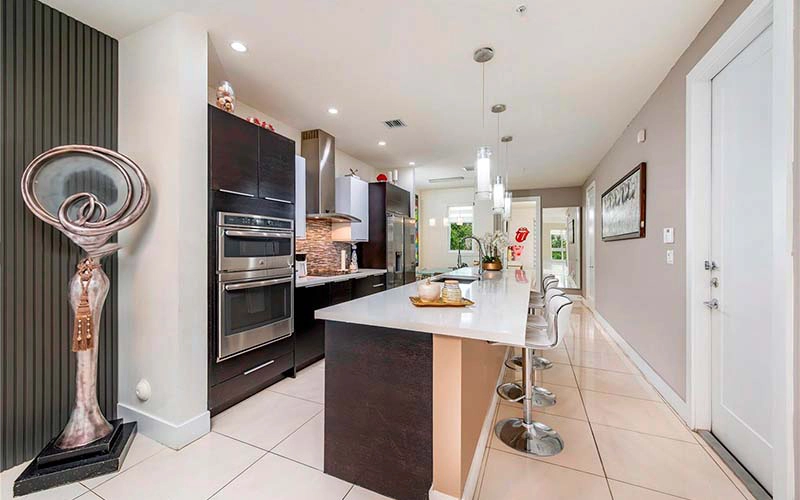 10265 NW 63rd Ter, Doral, FL 33178