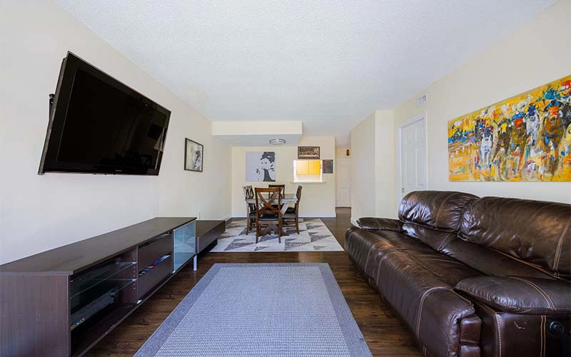 9365 Fontainebleau Blvd Miami, FL 33172