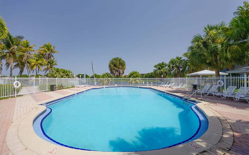 9365 Fontainebleau Blvd Miami, FL 33172