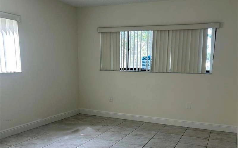 8520 SW 133 Av # 213 Miami, FL 33183