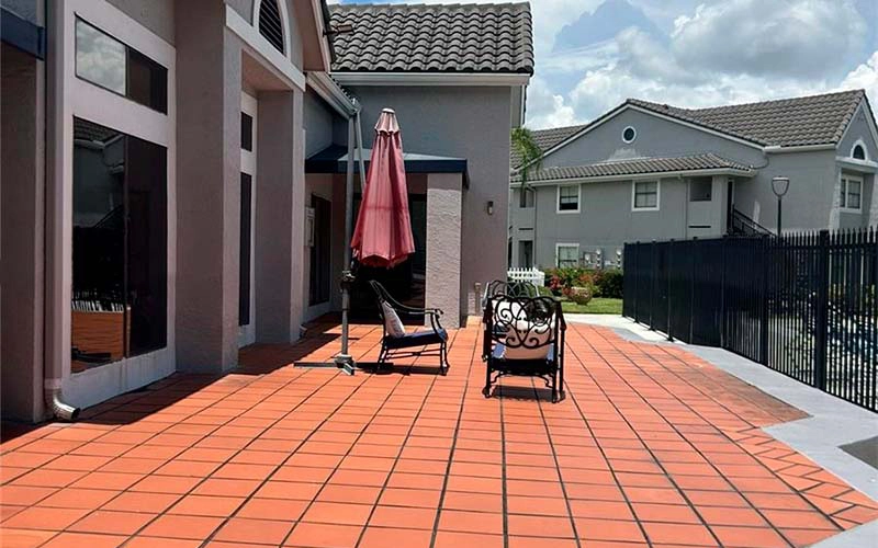 15051 SW 103 LN, Miami, FL 33196