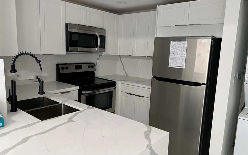 9990 NW 9th St Cir Miami, FL 33172