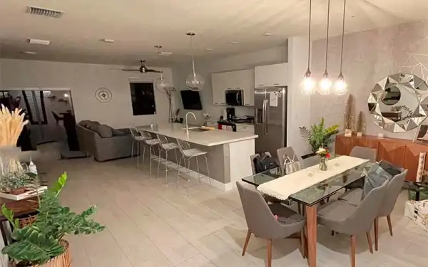 10407 NW 82nd St Doral, FL 33178