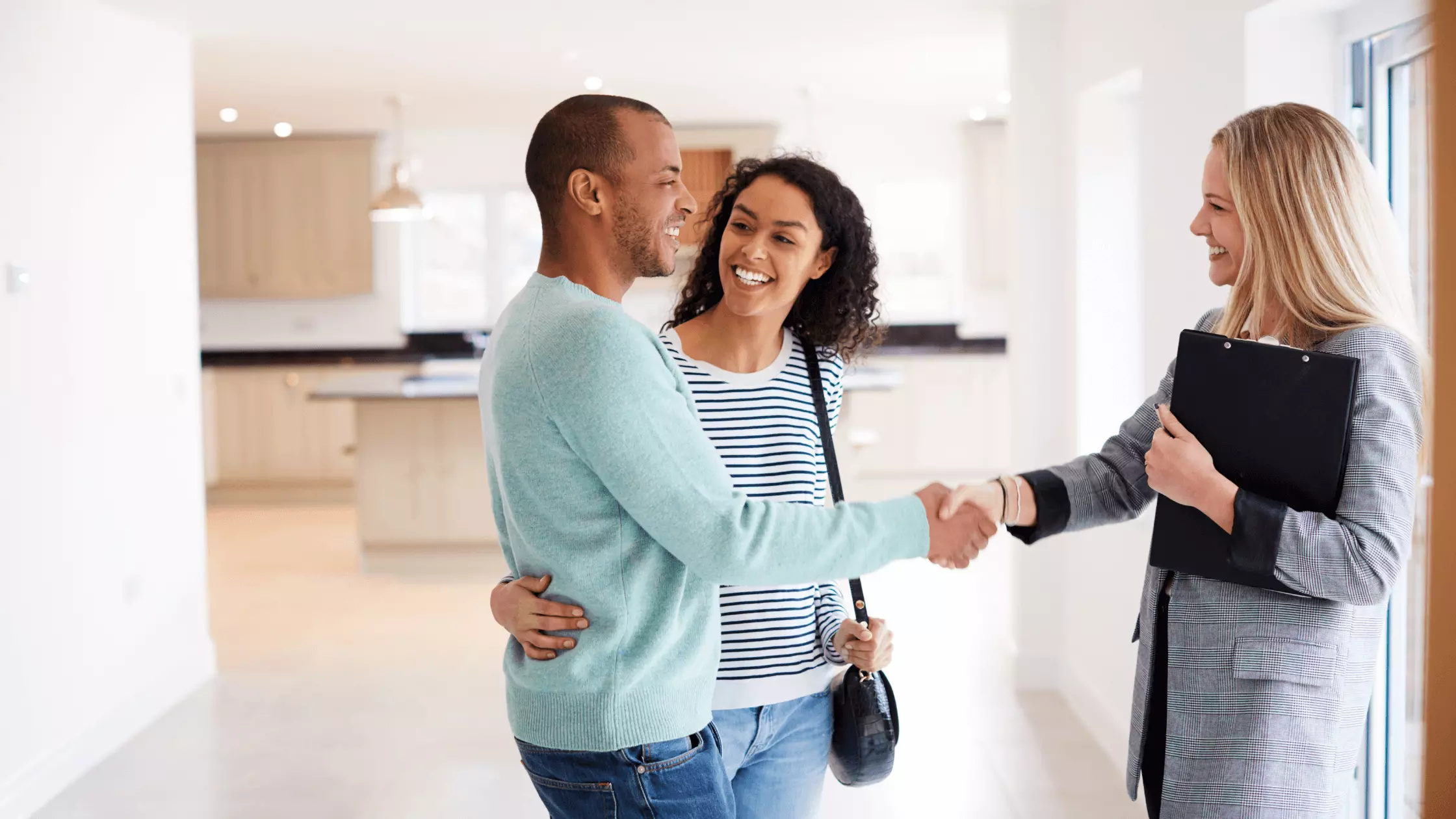 Los vendedores de viviendas tienen grandes beneficios en el mercado actual